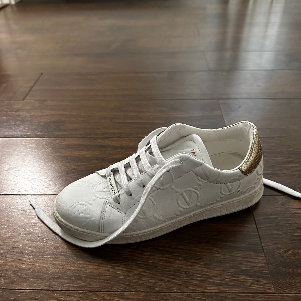 Valentino Sneakers